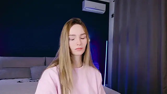 Melloudy online show from November 30, 2025, 7:01 am