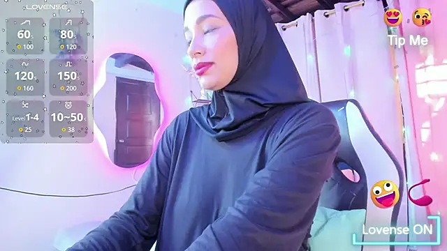 Snapshot of ShanaJamil chatting on October 2, 2025, 12:12 pm ShanaJamil online show from October 2, 2025, 12:12 pm