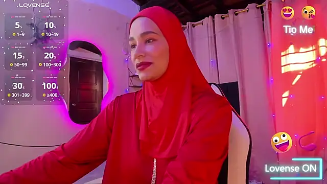 Snapshot of ShanaJamil chatting on October 3, 2025, 12:13 pm ShanaJamil online show from October 3, 2025, 12:13 pm