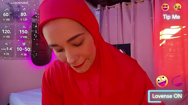 Snapshot of ShanaJamil chatting on October 15, 2025, 12:16 pm ShanaJamil online show from October 15, 2025, 12:16 pm