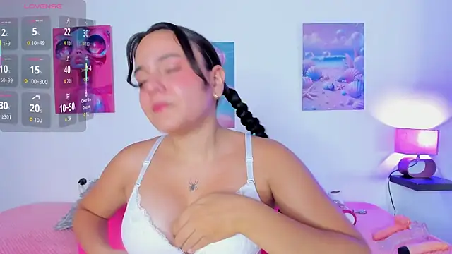 saray rivas18 online show from December 18, 2025, 11:05 am