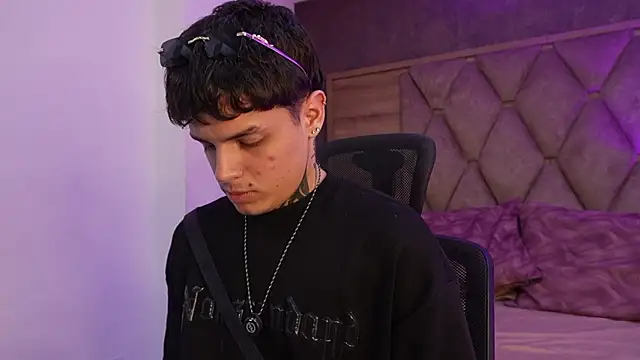 Declan-Fox online show from January 15, 2026, 3:55 am