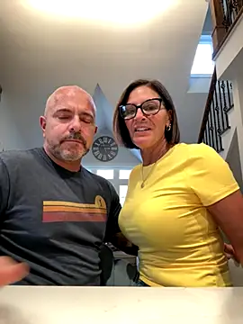 3totangox online show from November 21, 2025, 7:56 pm