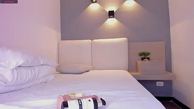 selena monroy online show from November 16, 2025, 9:26 am