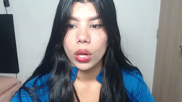 Snapshot of MayaScott11 chatting on May 8, 2026, 9:03 am MayaScott11 online show from May 8, 2026, 9:03 am