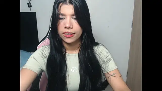 Snapshot of MayaScott11 chatting on May 30, 2026, 9:06 am MayaScott11 online show from May 30, 2026, 9:06 am