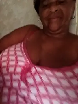 Rosabela04 online show from February 5, 2026, 8:52 am