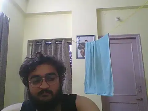 Kunal6782 online show from October 14, 2025, 1:01 pm