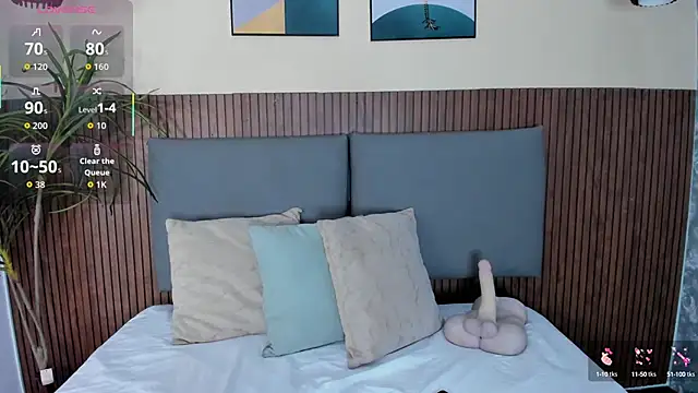 EmillyHarper  online show from September 24, 2025, 3:43 am