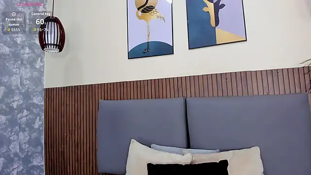 EmillyHarper  online show from December 23, 2025, 4:32 am