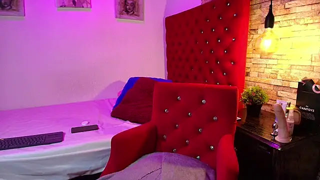 CoffeNaughty nom online show from October 3, 2025, 3:25 am