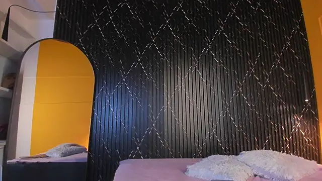 Miss Ariaa online show from October 28, 2025, 11:14 am