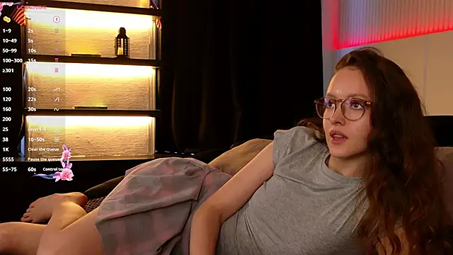 SallyPinkman online show from November 8, 2025, 12:05 pm