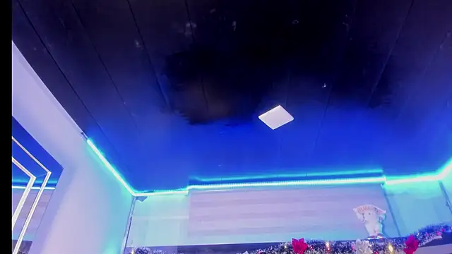 abbiecollins js online show from December 23, 2025, 4:10 am