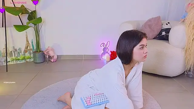 violetssweet online show from October 22, 2025, 1:28 am