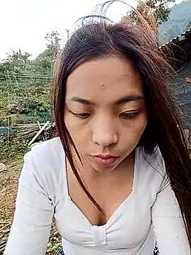 -Miu-98 online show from October 27, 2025, 2:26 am