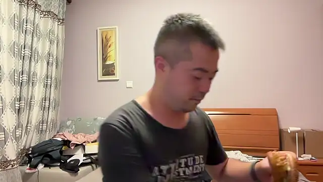 Mr Dog online show from September 19, 2025, 11:11 am