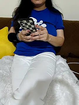 sassy aly007 online show from November 12, 2025, 4:29 pm