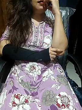 sassy aly007 online show from December 18, 2025, 4:57 pm