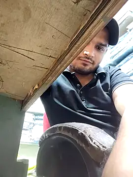 Snapshot of lil_saintdeath chatting on October 31, 2025, 6:58 am lil saintdeath online show from October 31, 2025, 6:58 am