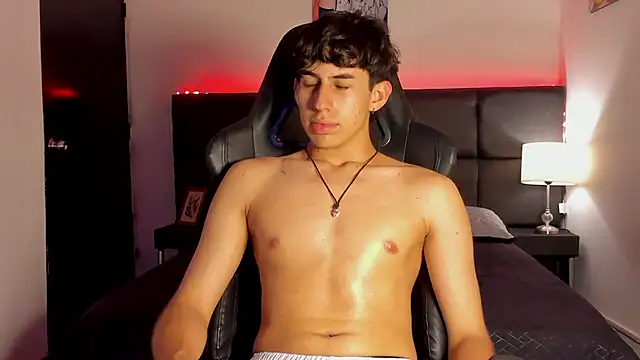 Aaron Spencer13 online show from October 2, 2025, 7:21 pm