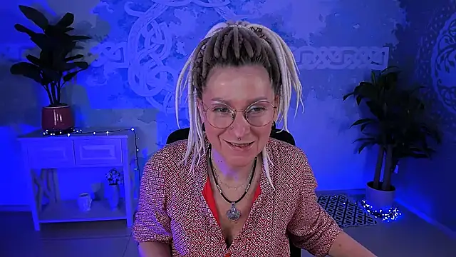 Snapshot of UmaSpace chatting on April 30, 2026, 5:14 am UmaSpace online show from April 30, 2026, 5:14 am