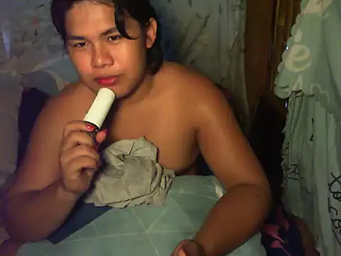 Huntrix2025 online show from October 18, 2025, 5:43 am