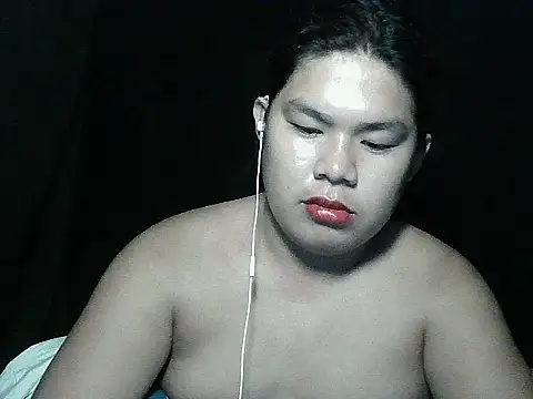 Snapshot of Huntrix2025 chatting on July 12, 2026, 9:28 pm Huntrix2025 online show from July 12, 2026, 9:28 pm