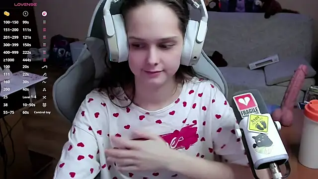 SharybbFace online show from February 4, 2026, 3:07 pm