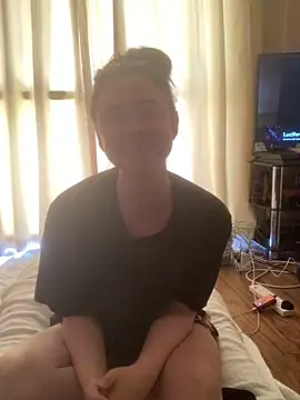 Snapshot of Mia_Winters chatting on April 12, 2026, 10:42 am Mia Winters online show from April 12, 2026, 10:42 am