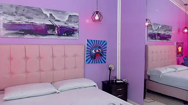 Snapshot of Sabriinaa_Foxx chatting on October 10, 2025, 12:37 pm Sabriinaa Foxx online show from October 10, 2025, 12:37 pm