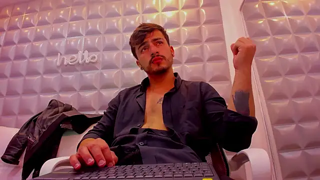 Jack Daniel   online show from October 1, 2025, 2:56 pm