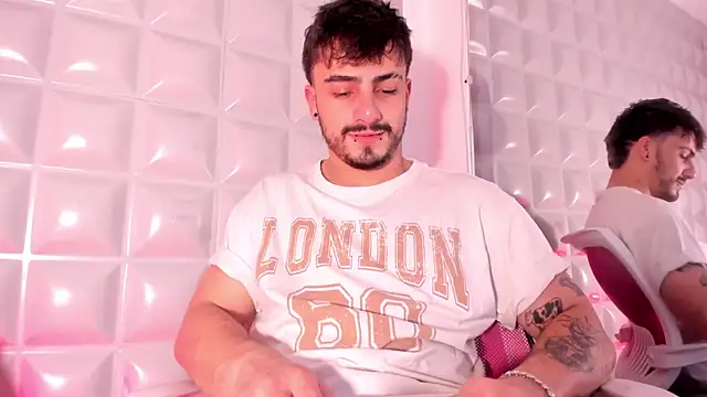 Jack Daniel   online show from October 12, 2025, 2:38 pm