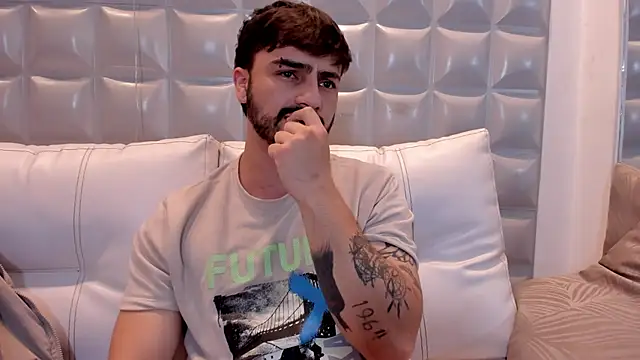 Jack Daniel   online show from November 6, 2025, 8:10 pm