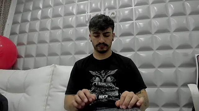 Jack Daniel   online show from December 5, 2025, 3:20 pm