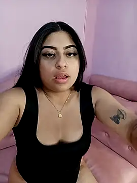 TifanieJones online show from September 25, 2025, 1:20 am