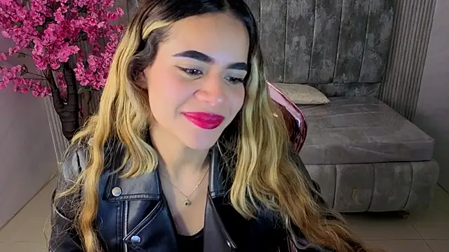 lilith4 s online show from October 25, 2025, 8:55 am