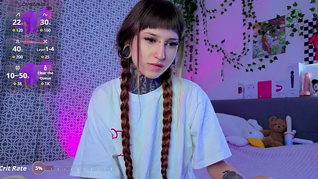 LilithPoison online show from April 18, 2026, 7:07 pm