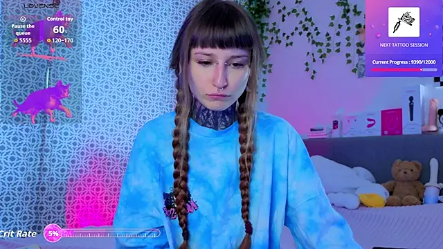 LilithPoison online show from June 5, 2026, 6:02 pm