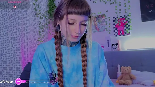 LilithPoison online show from July 18, 2026, 9:07 pm