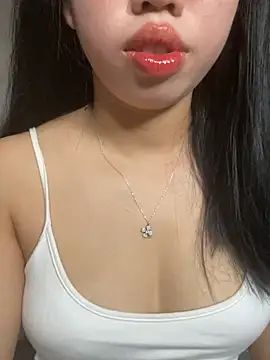 Rose-babyx online show from June 3, 2026, 2:47 am