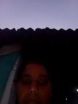 Snapshot of Hot_kadi83 chatting on September 26, 2025, 1:04 pm Hot kadi83 online show from September 26, 2025, 1:04 pm