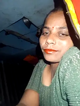 Snapshot of Hot_kadi83 chatting on October 15, 2025, 4:29 pm Hot kadi83 online show from October 15, 2025, 4:29 pm