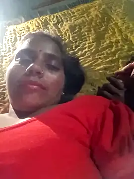 Snapshot of Hot_kadi83 chatting on October 16, 2025, 5:47 pm Hot kadi83 online show from October 16, 2025, 5:47 pm