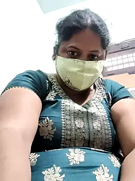 Mmm143 online show from November 2, 2025, 1:52 am