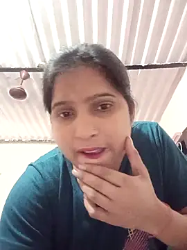 aliya-jaan71 online show from October 28, 2025, 7:34 am