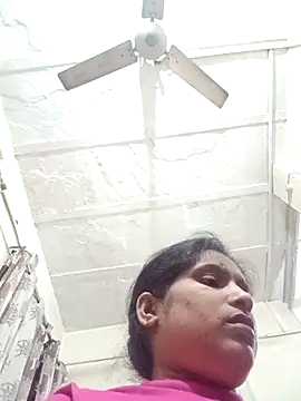 aliya-jaan71 online show from November 30, 2025, 3:16 pm