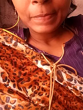 Miss linaa online show from November 26, 2025, 6:25 am