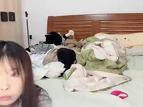 Akong11 online show from September 21, 2025, 4:19 pm