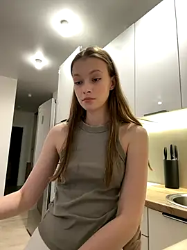 FriendlyFire 18 online show from September 18, 2025, 5:04 pm